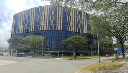 Stellar@tampines (D18), Retail #532148691